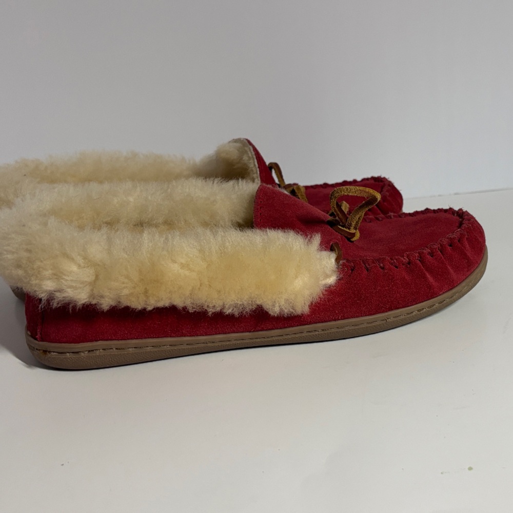 Minnetonka Alpine Slipper Red Suede Moccasins Size 8